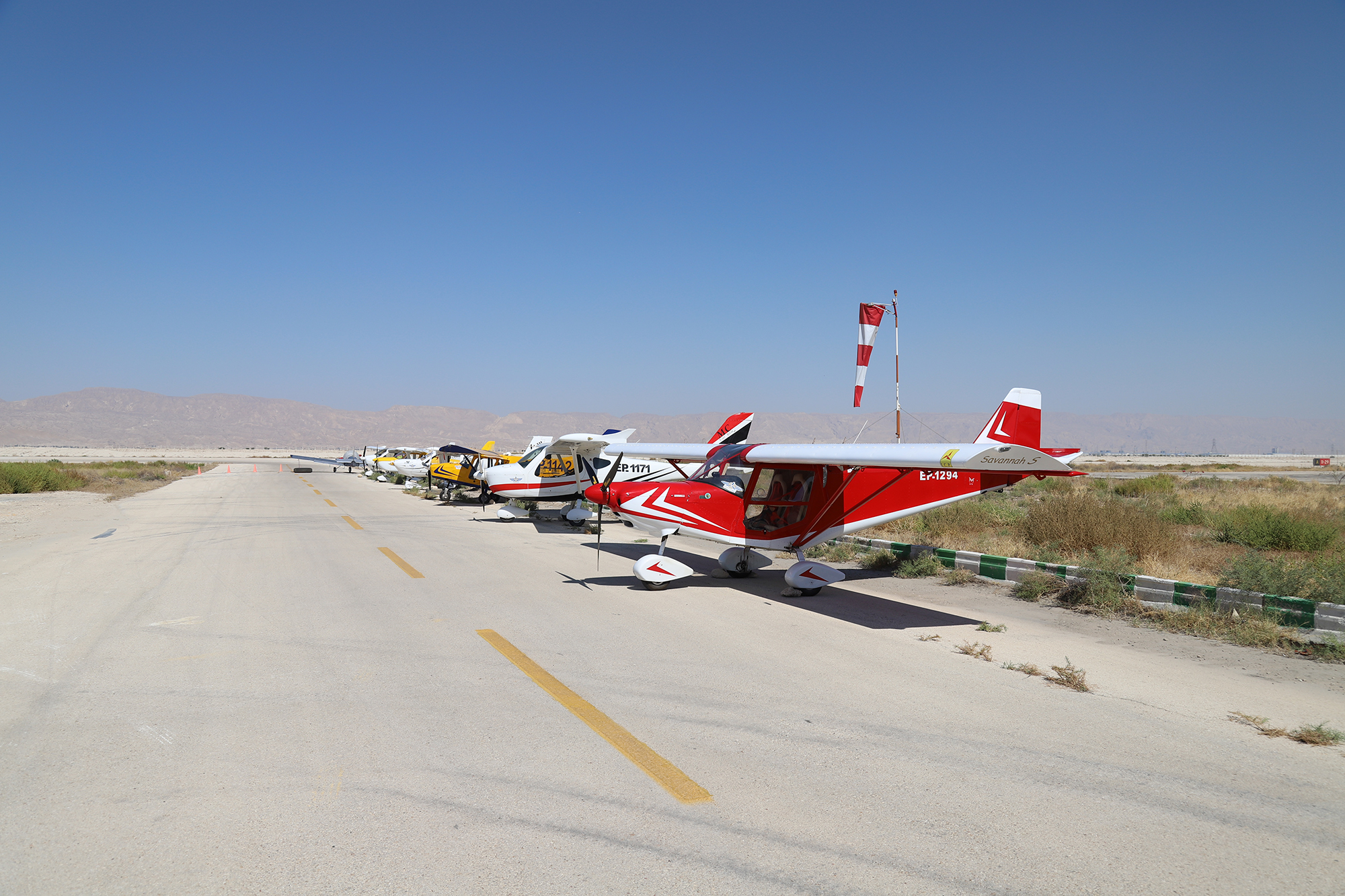 افتتاح تاکسی هوایی و آموزش خلبانی در فرودگاه شهدای لامرد