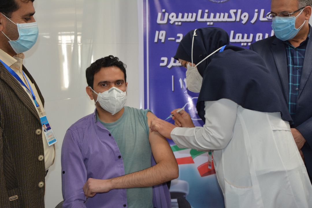 واکسیناسیون کرونا در لامرد آغاز شد