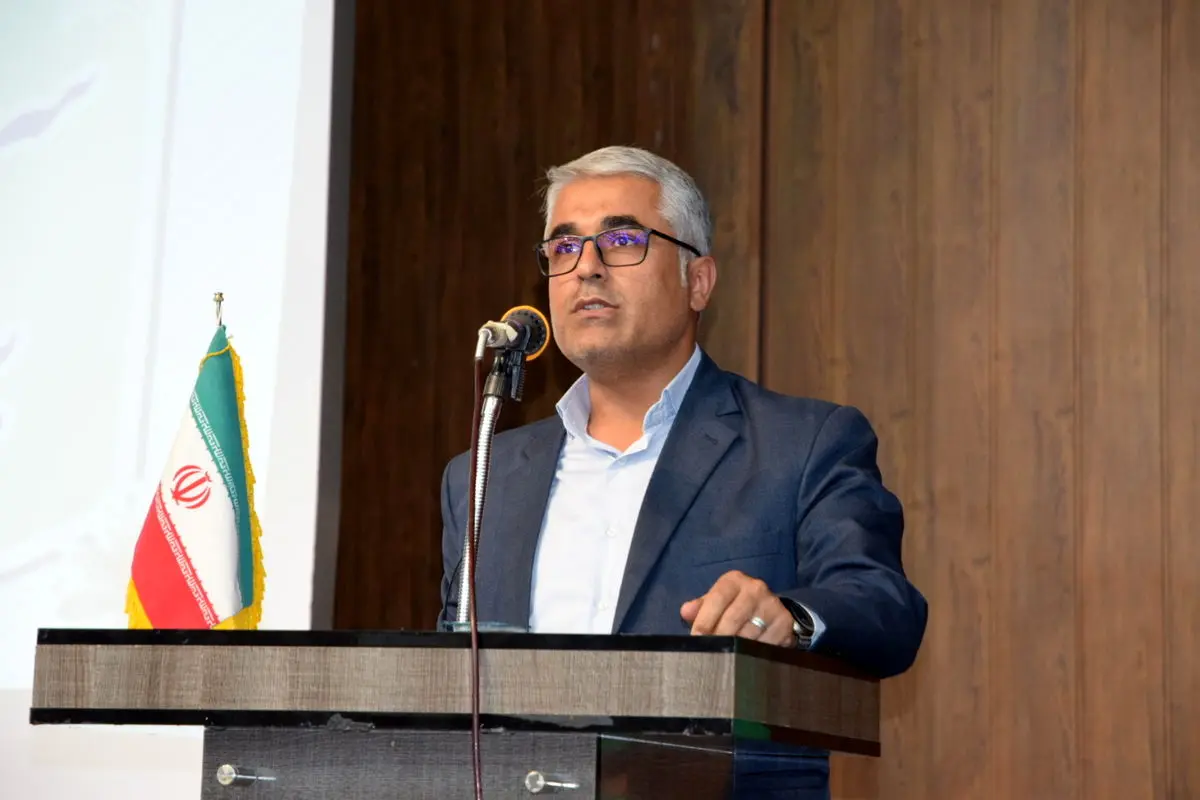 فرماندار پیشین لامرد اعلام کرد:بهسازی یک میلیون مترمربع فضای روستایی تا کاهش ۴۸ درصدی تلفات جاده ای طی سال گذشته