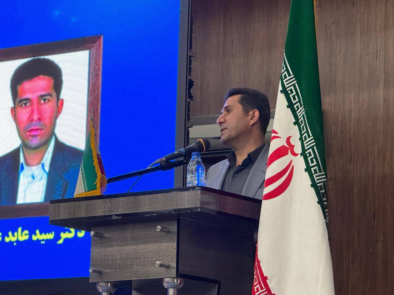 سید عابد علوی :آموزش و پرورش جایگاه همه مردم است و باید مستقل و غیرسیاسی اداره شود سید عابد علوی :آموزش و پرورش جایگاه همه مردم است و باید مستقل و غیرسیاسی اداره شود