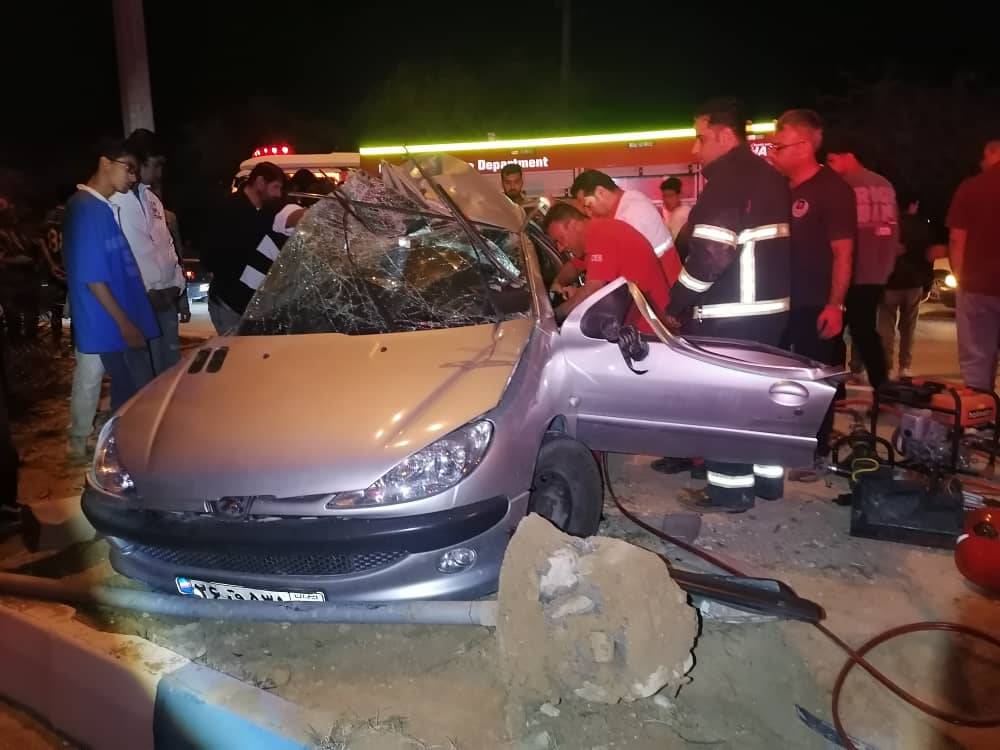 واژگونی سواری پژو ۲۰۶ در جاده لامرد یک فوتی ویک مصدوم به همراه داشت