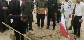 طرح بیابان‌زدایی ۵٠ هکتاری در لامرد آغاز شد