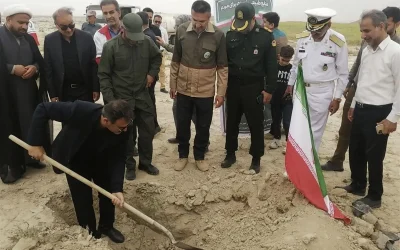 طرح بیابان‌زدایی ۵٠ هکتاری در لامرد آغاز شد